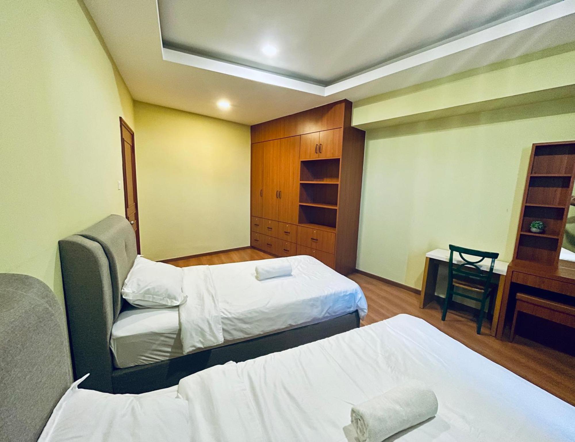 Apartment Center Riverbank With Marvelous River View Kuching